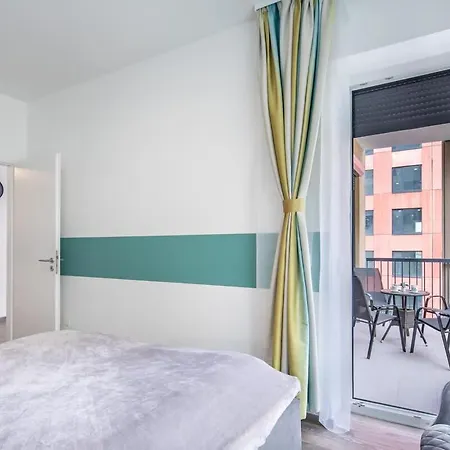 Brand New - Modern & Comfy At River Budapest