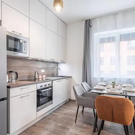 Brand New - Modern & Comfy At River