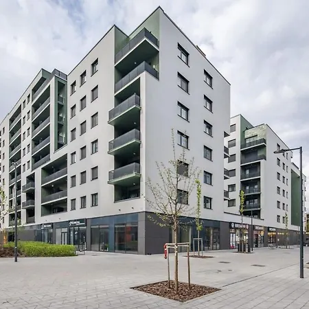 Appartement Brand New - Modern & Comfy At River