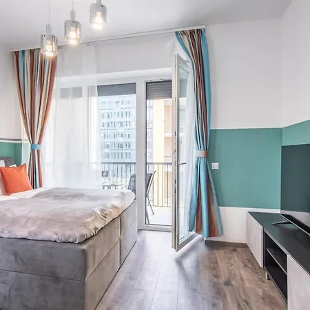 Brand New - Modern & Comfy At River Budapest
