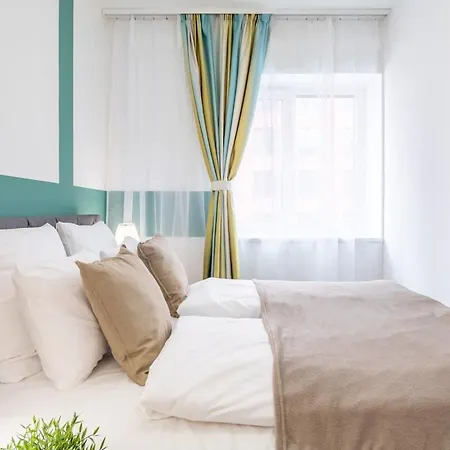 Brand New - Modern & Comfy At River Apartment *